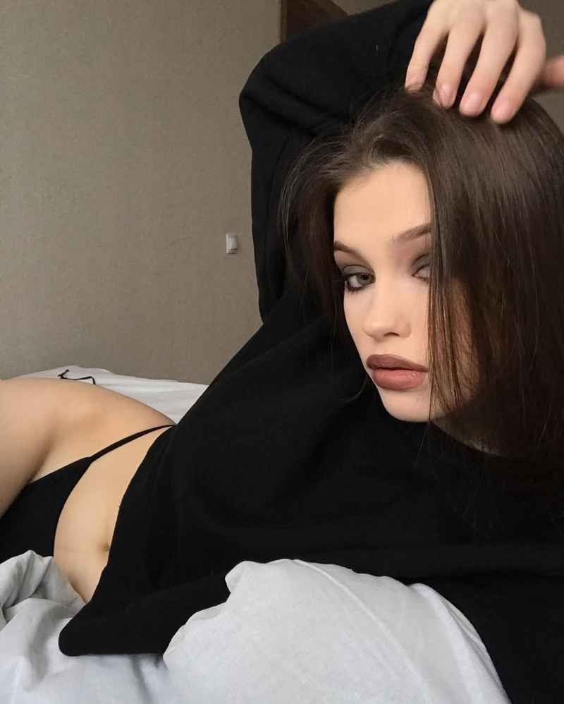 Elodie - short stay