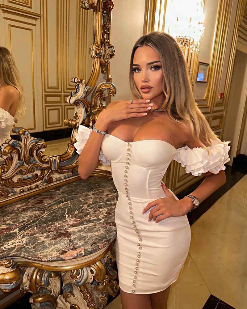 Rosalie - open minded