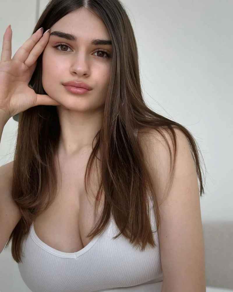 Florence - outcall available