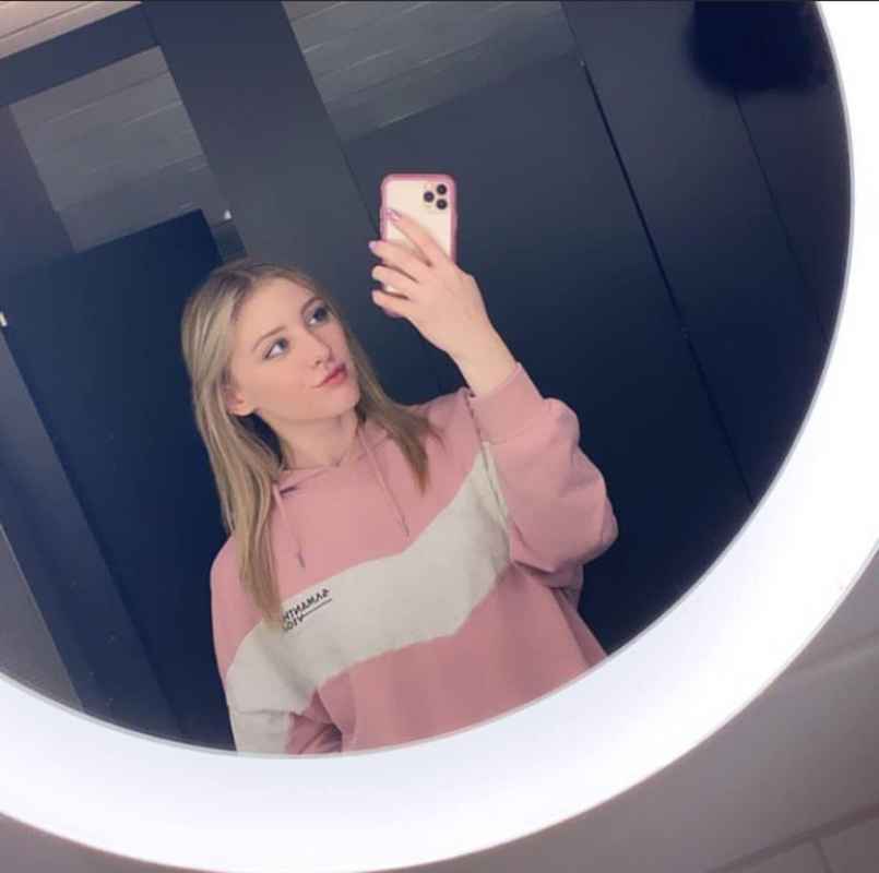 Lea - high class