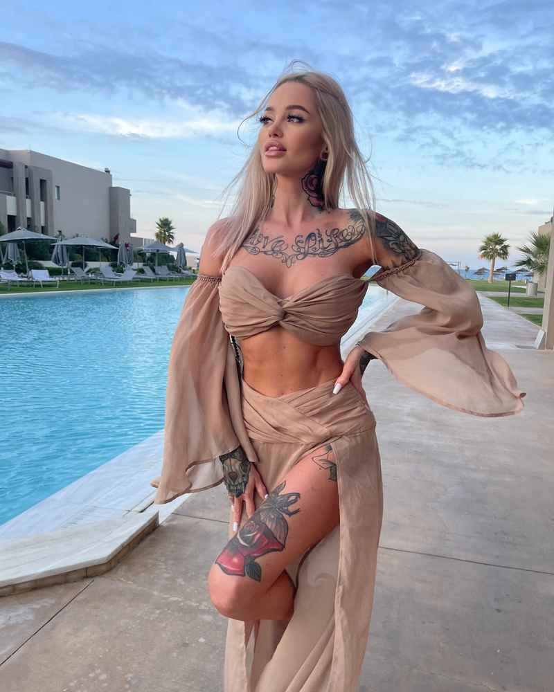 Amanda - short stay