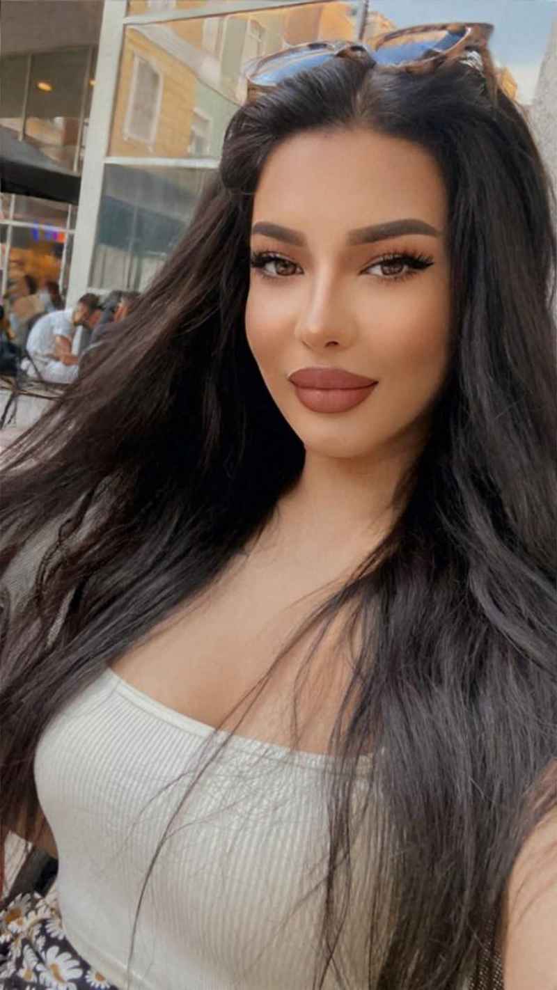Rosalie - curvy