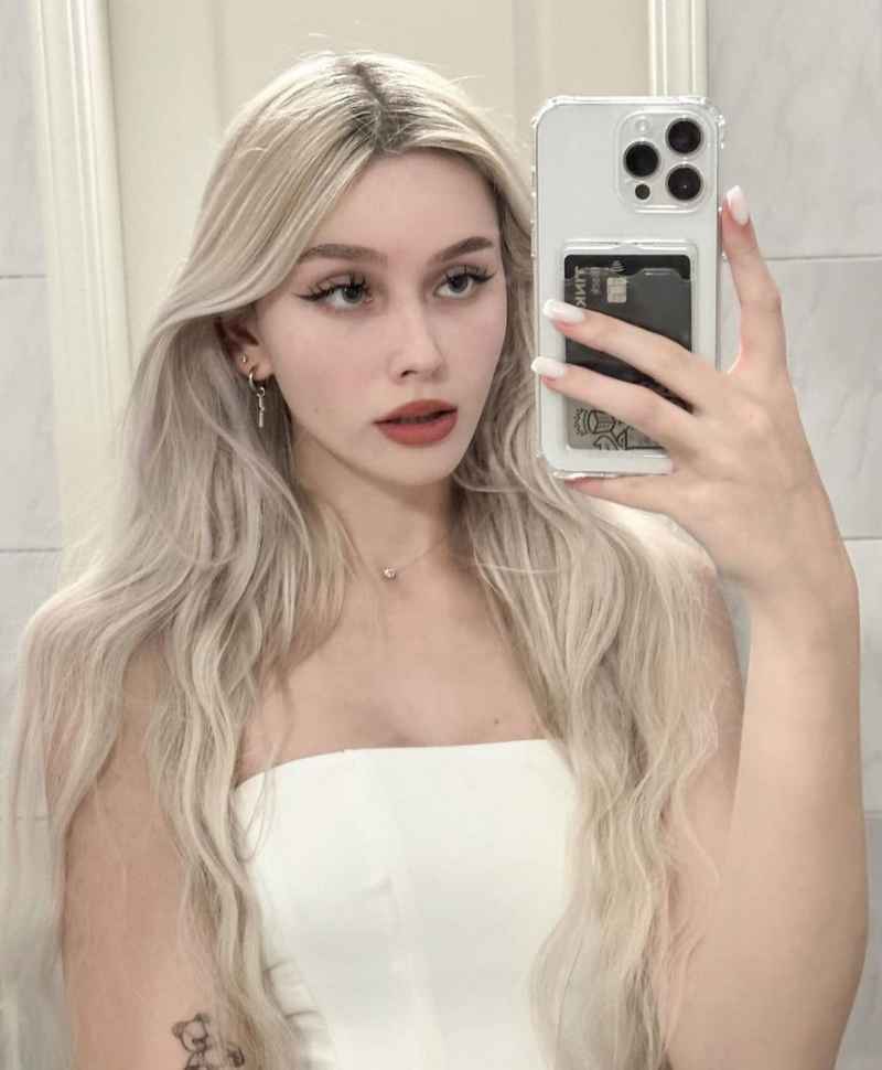 Antoinette - open minded