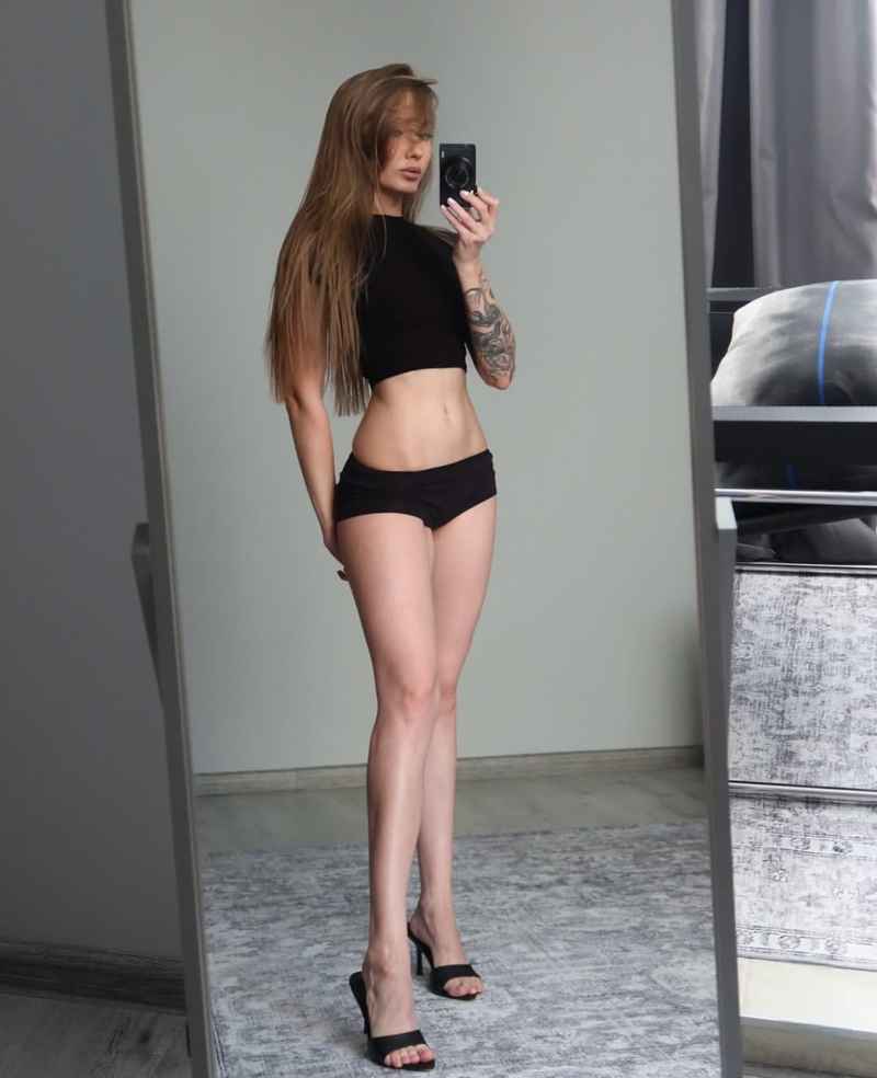 Kateri - curvy