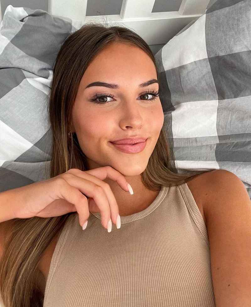 Bella - outcall available