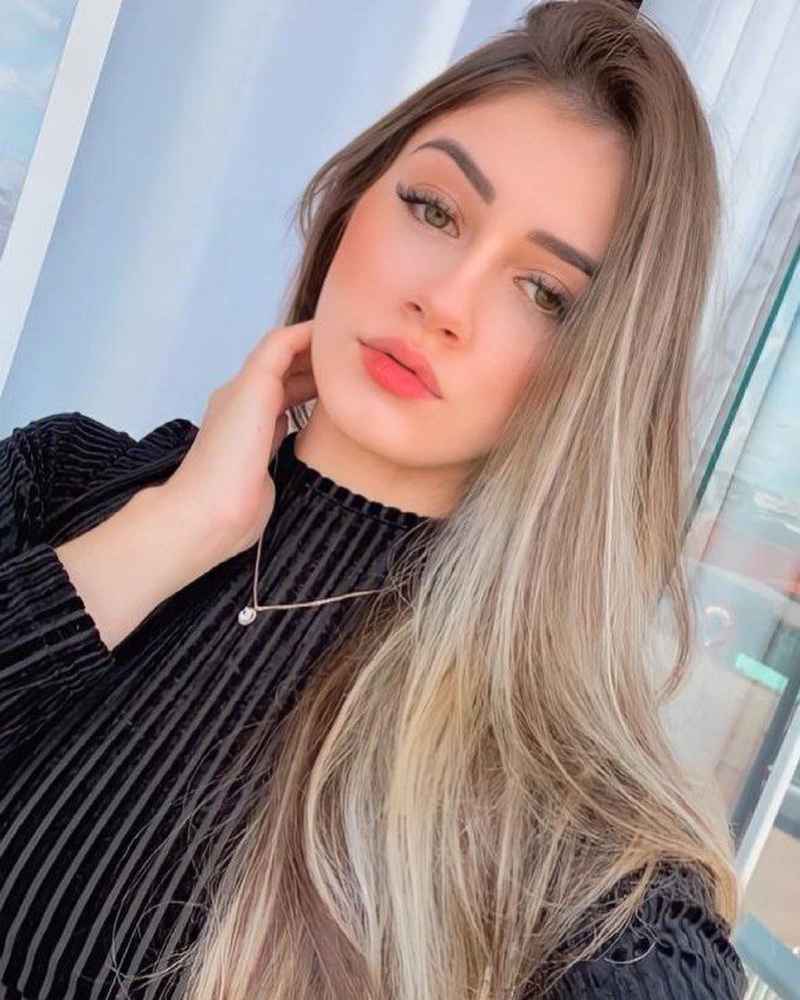 Quinn - blonde