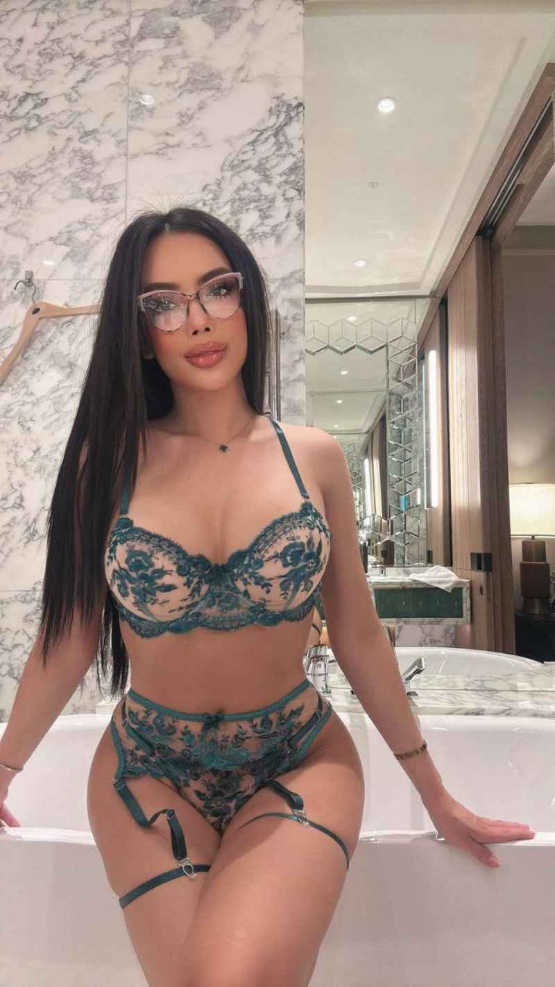 Salome - open minded