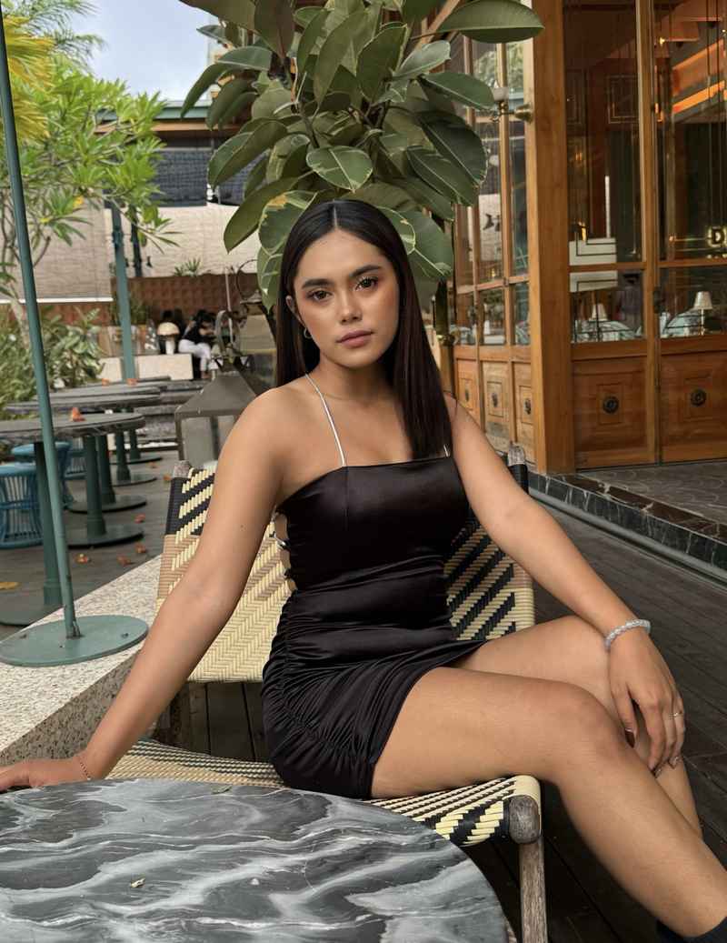 Eva - independent companion