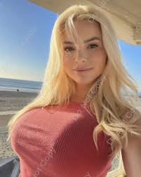 Christina - GFE