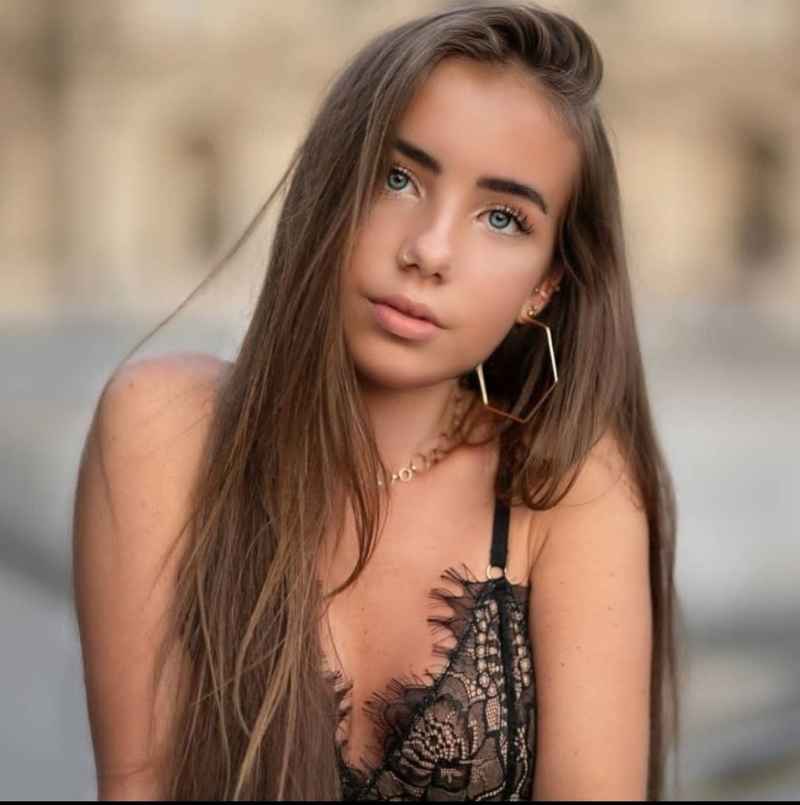 Aurelie - curvy