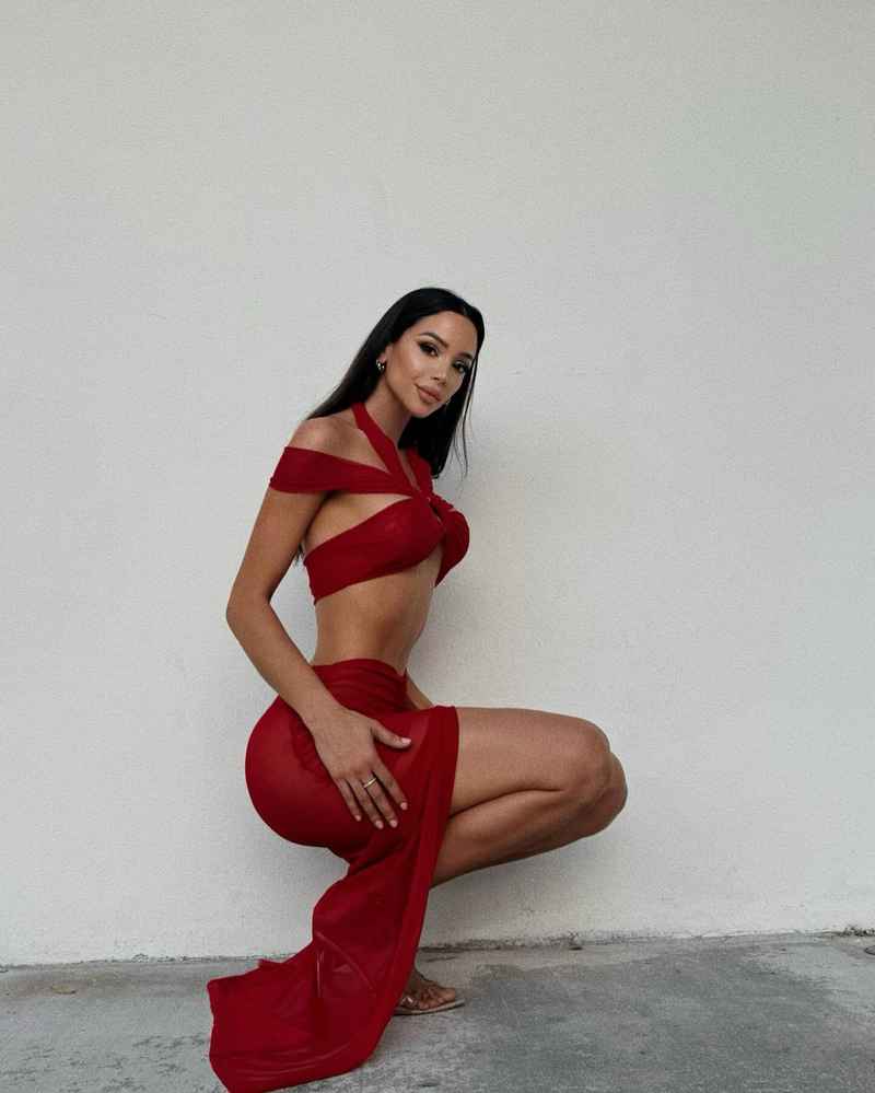 Tina - open minded