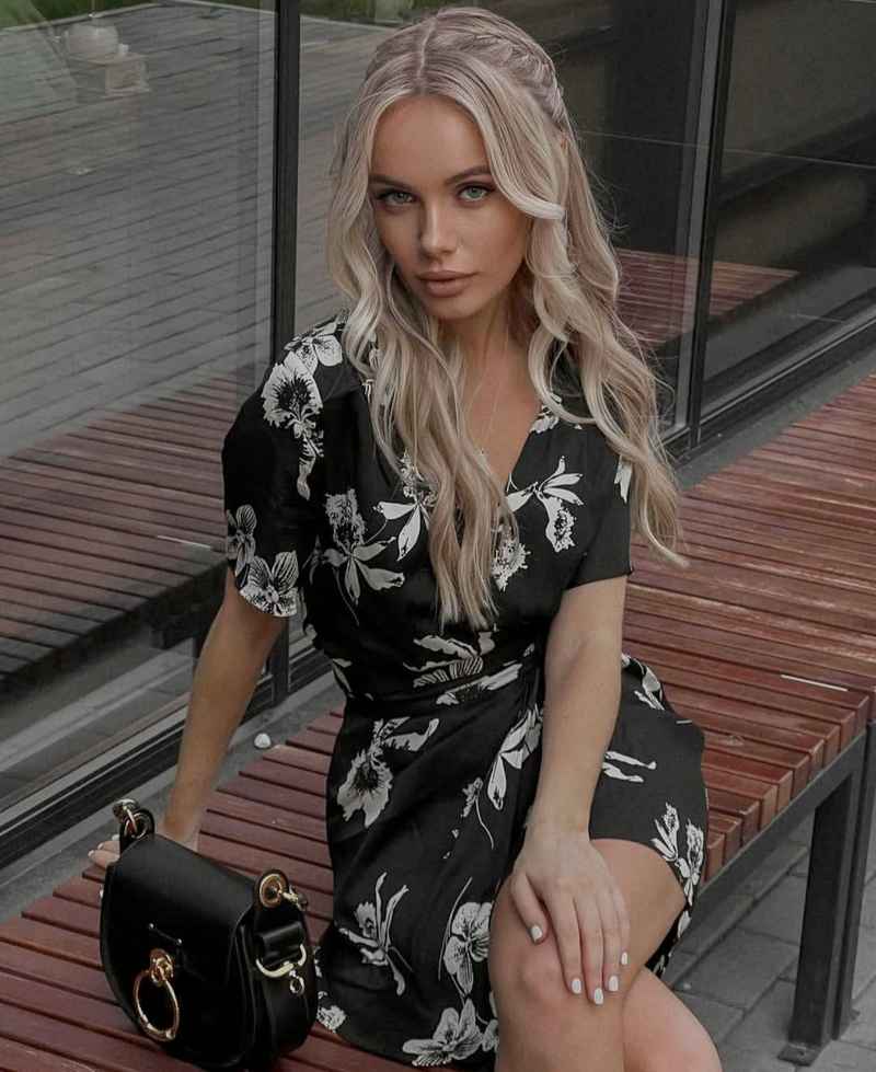 Gemma - brunette