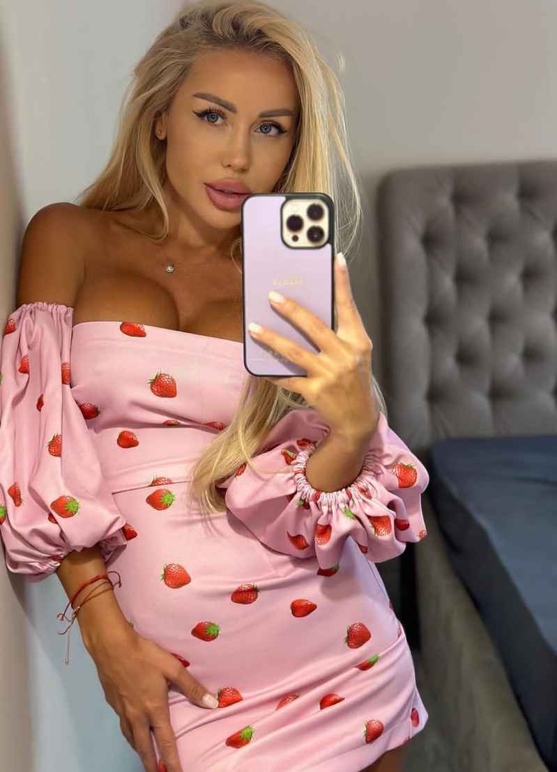 Camille - outcall available