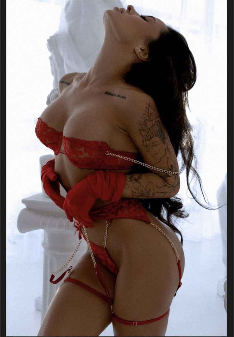 Rosemarie - brunette