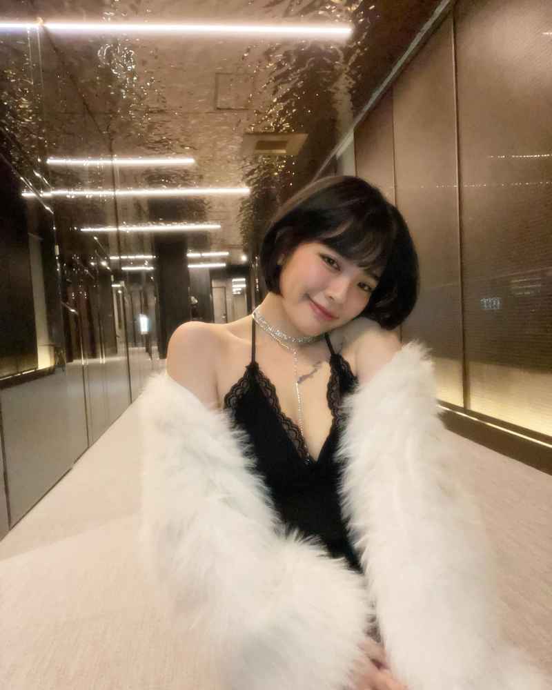 Margot - open minded