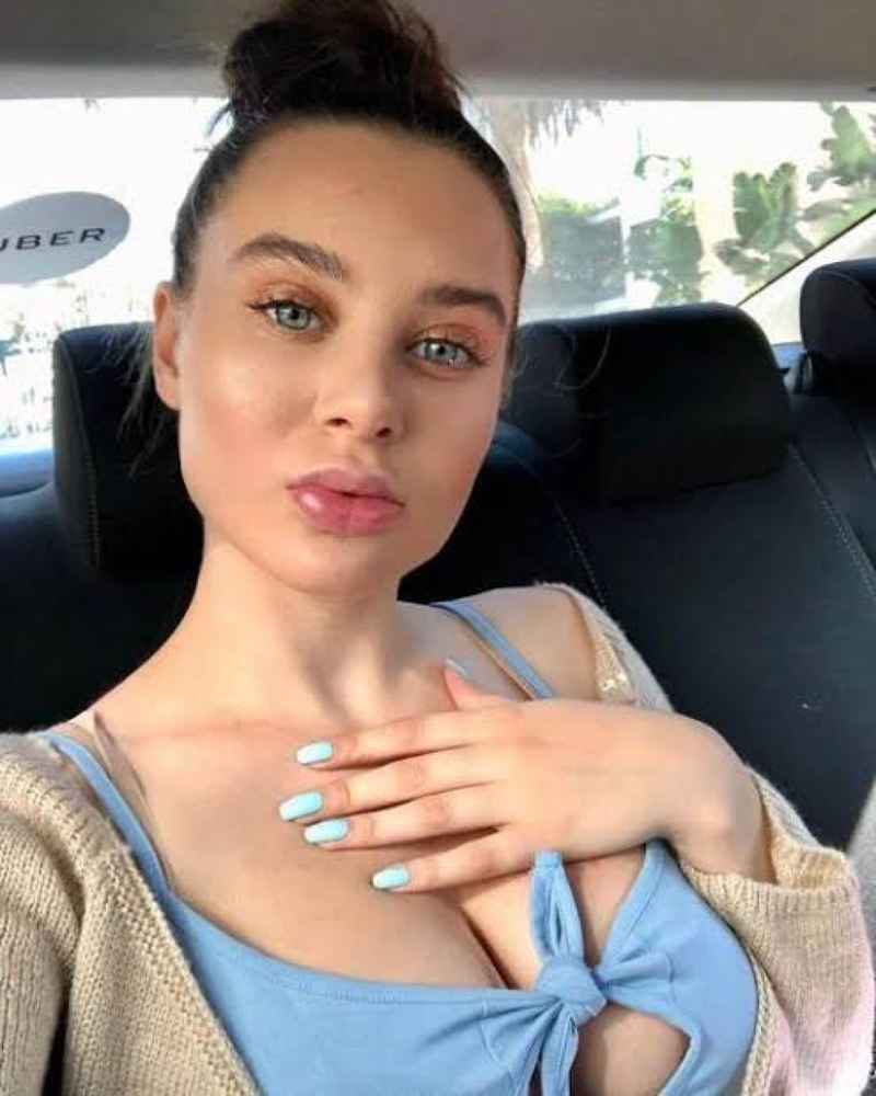 Claire - new in town