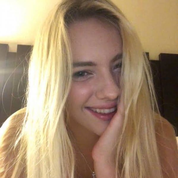 Angeline - discreet meetings
