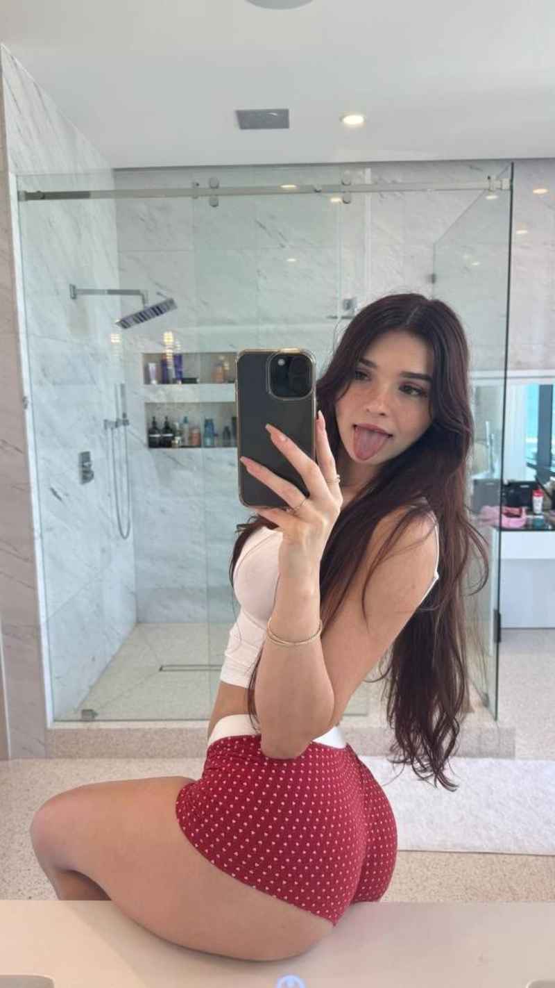 Anaelle - available now