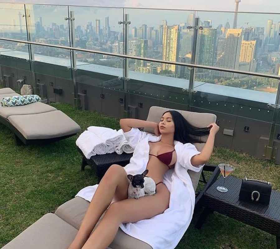 Madeleine - GFE