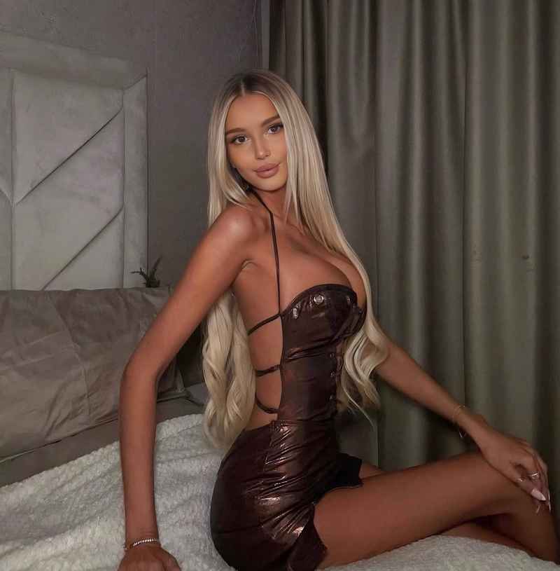 Kimberly - brunette