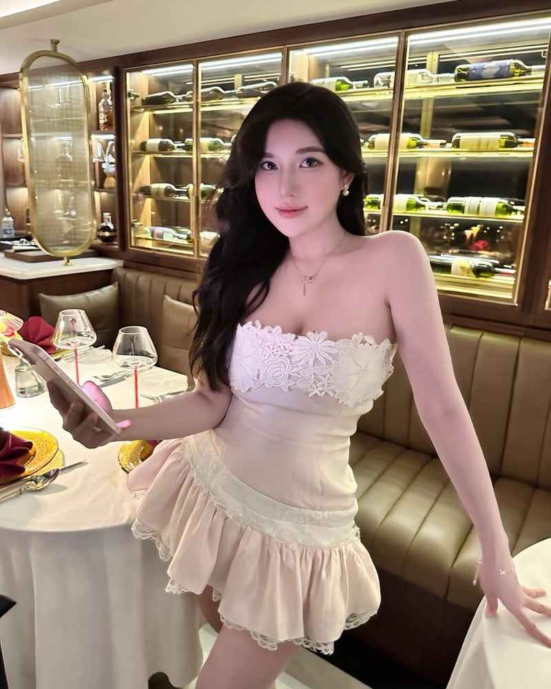 Antoinette - GFE
