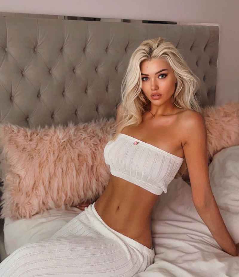 Clemence - outcall available