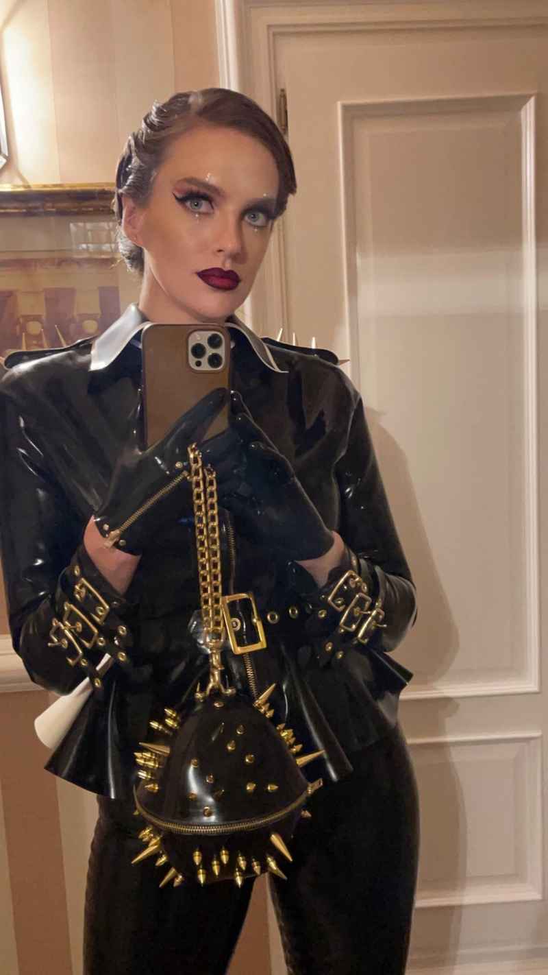 Marian - brunette