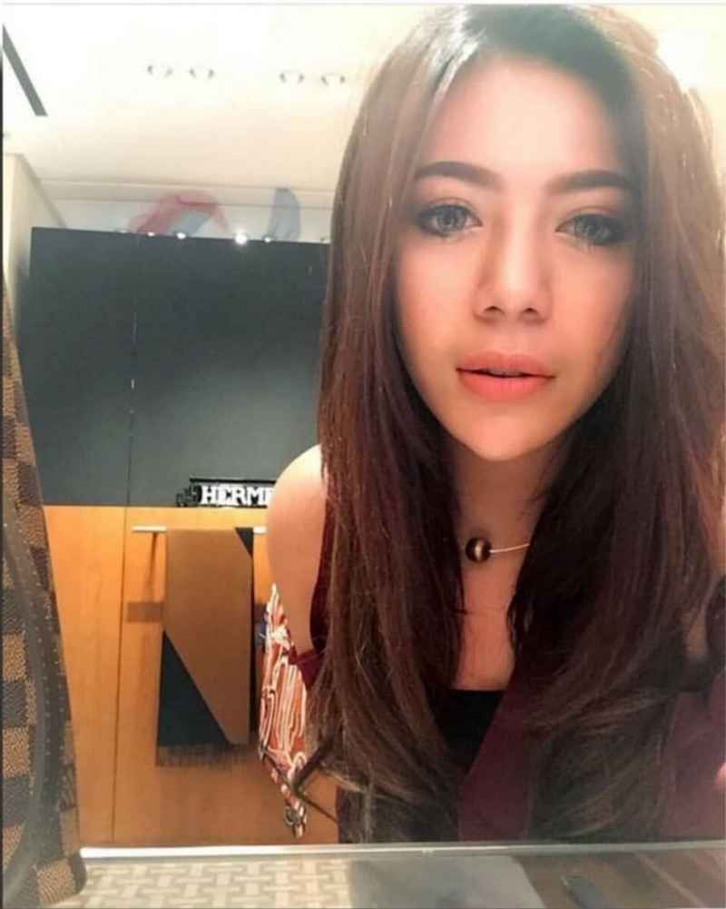 Kerri - curvy