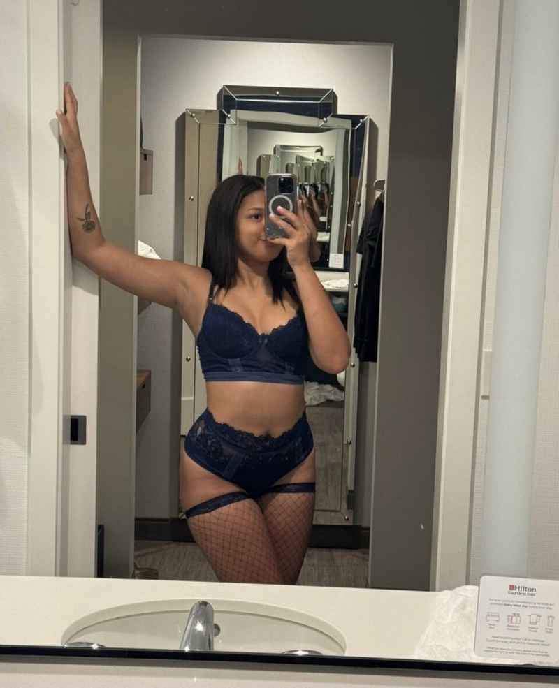 Nancy - brunette