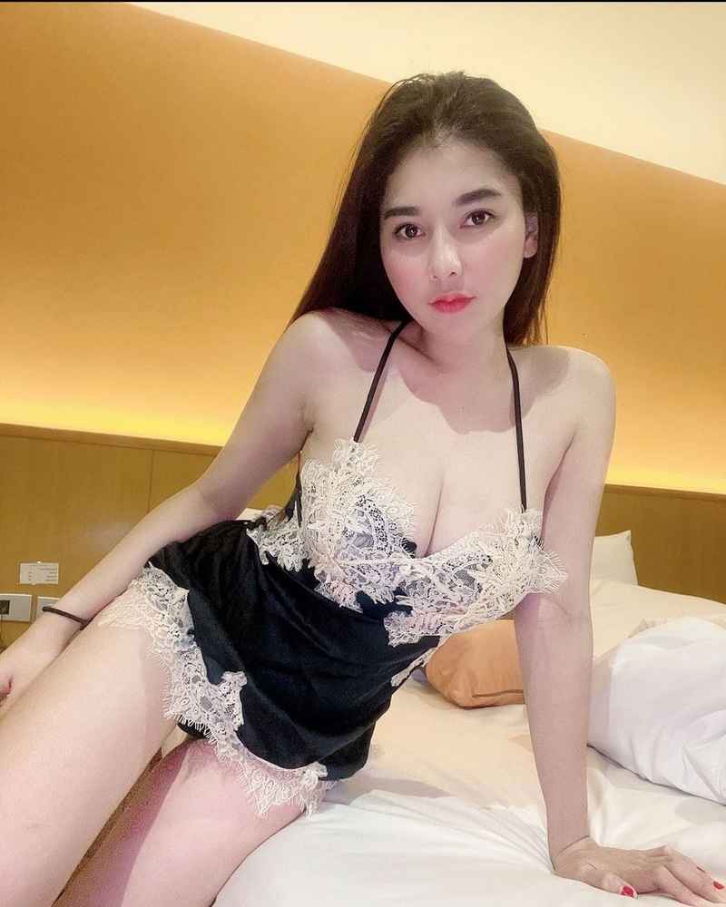 Ursule - outcall available