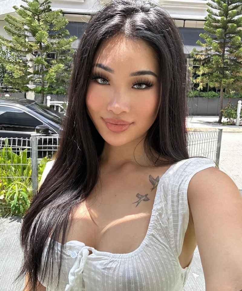 Noreen - petite