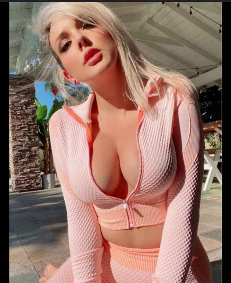 Adele - mature companion