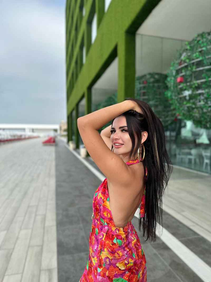 Solene - party girl