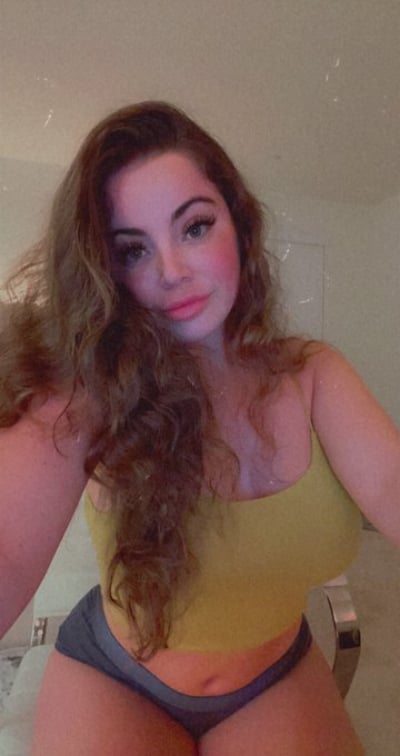 Sinead - curvy