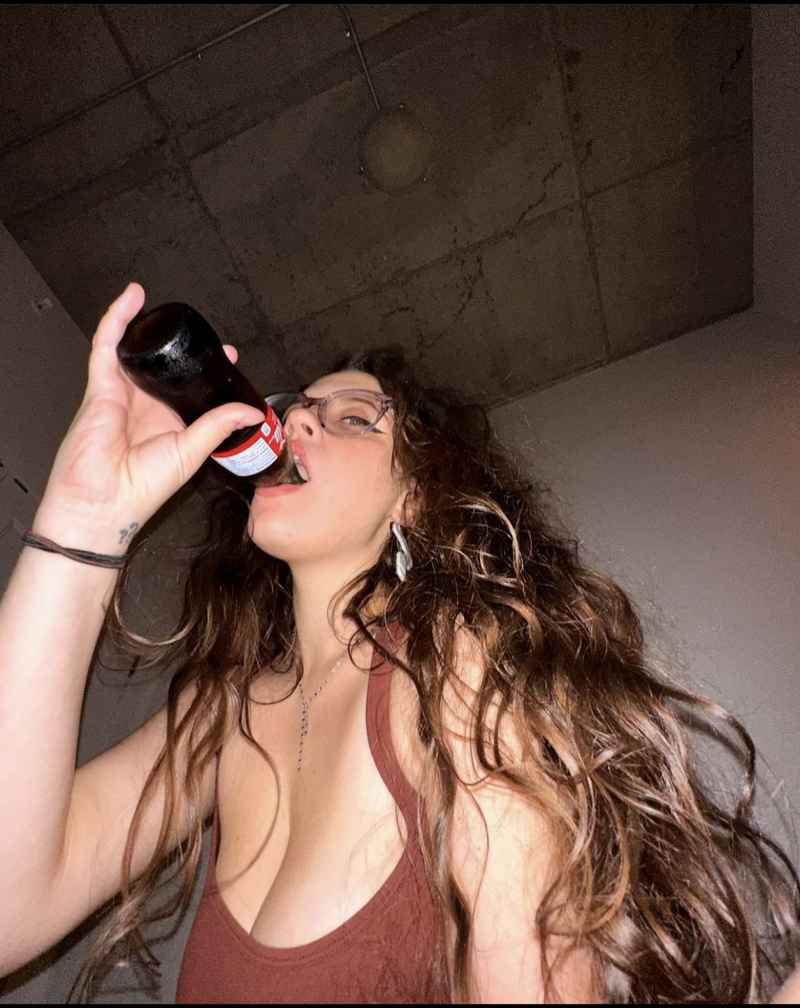 Olivia - curvy