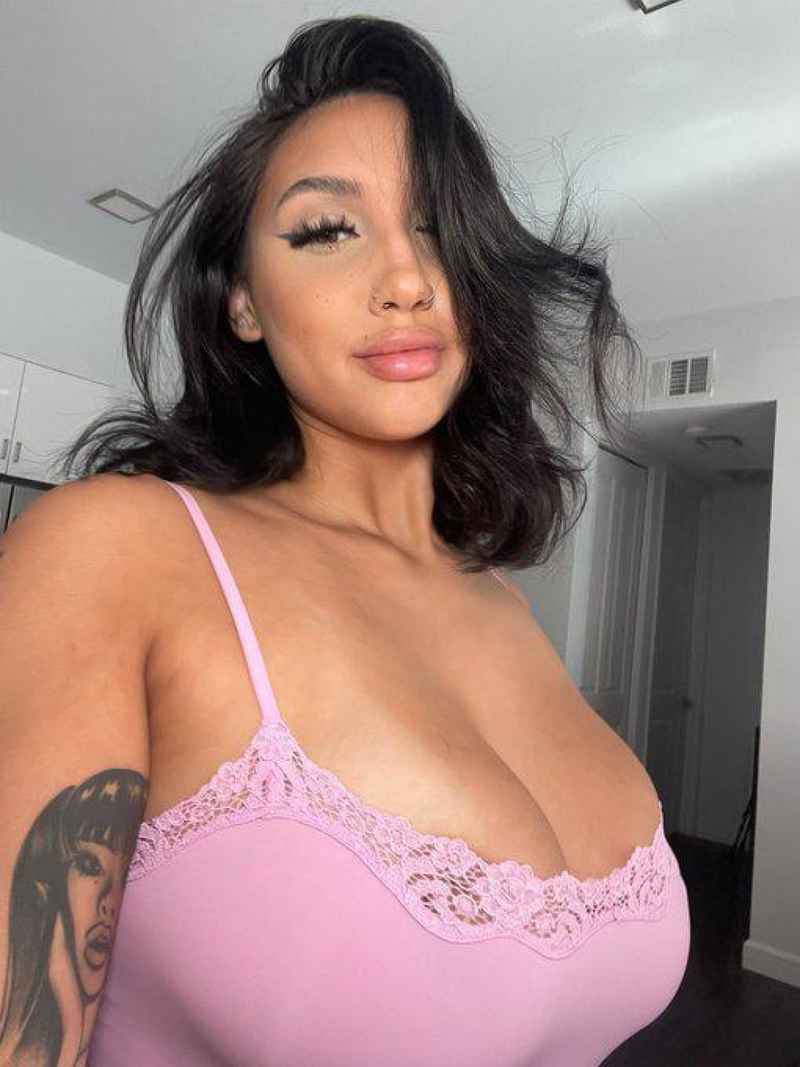 Kylie - brunette
