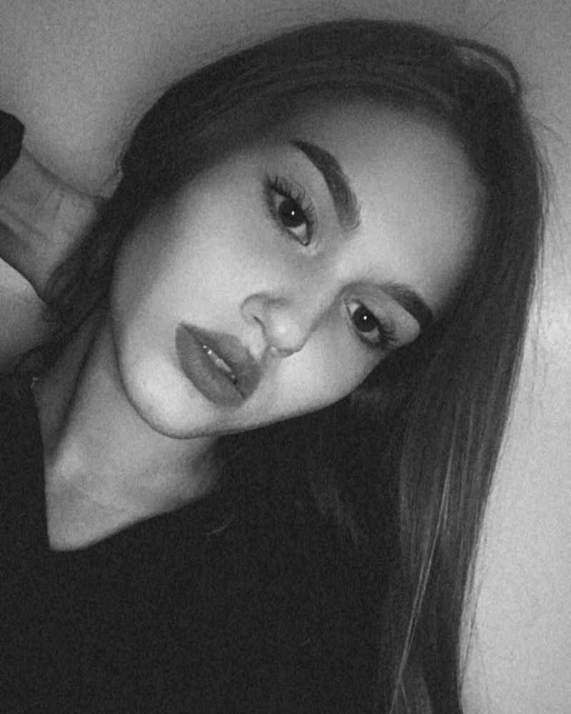 Lara - outcall available