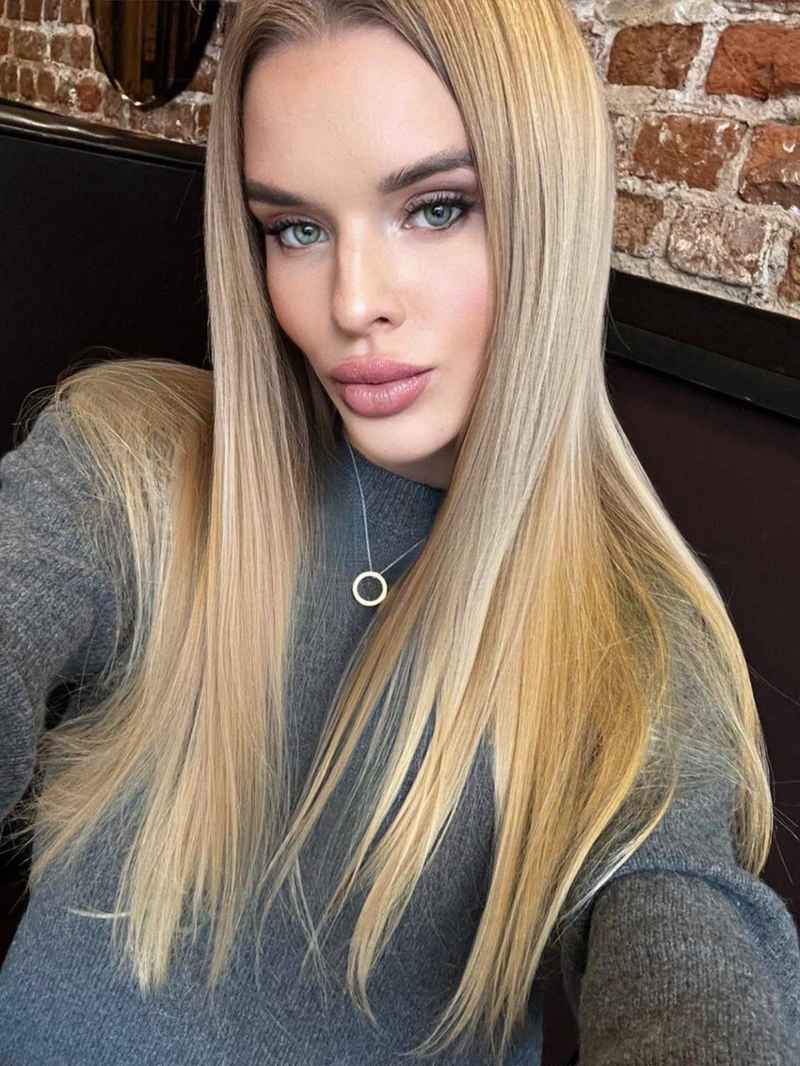 Laure - curvy