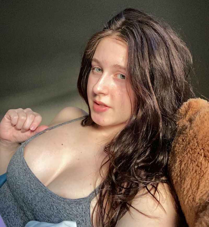 Lola - mature companion