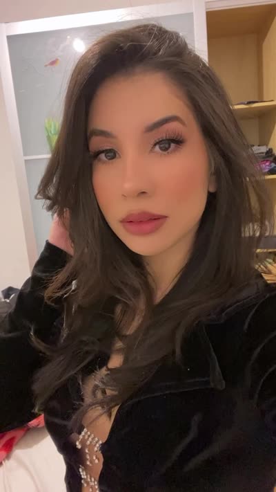 Simone - outcall available