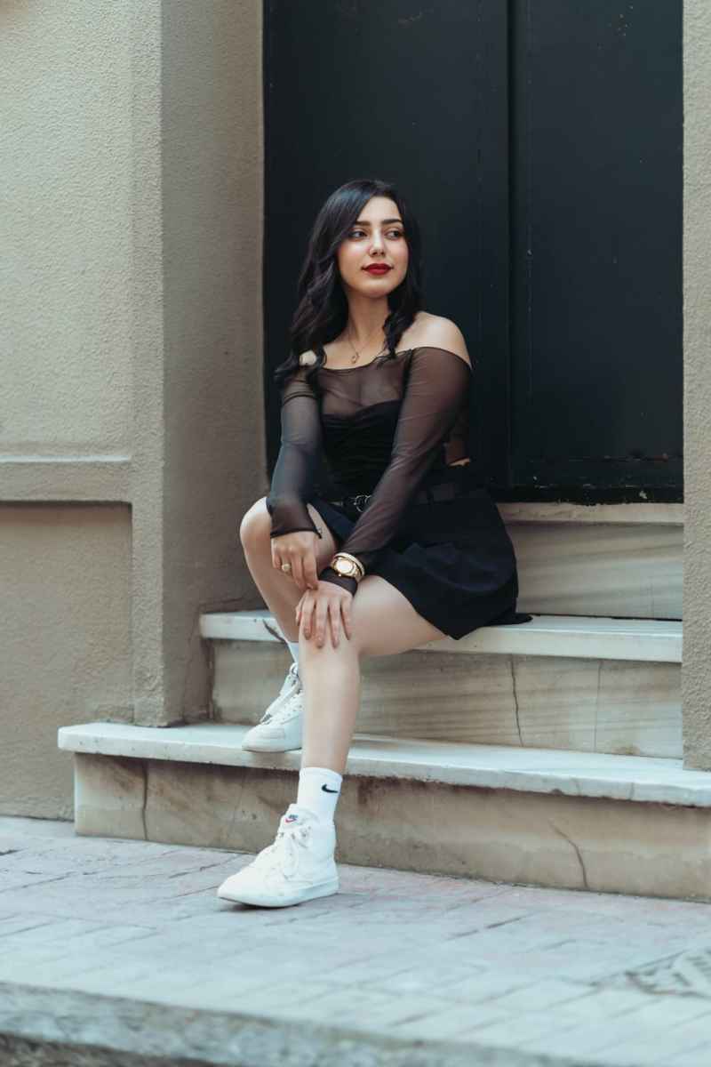 Romane - new in town
