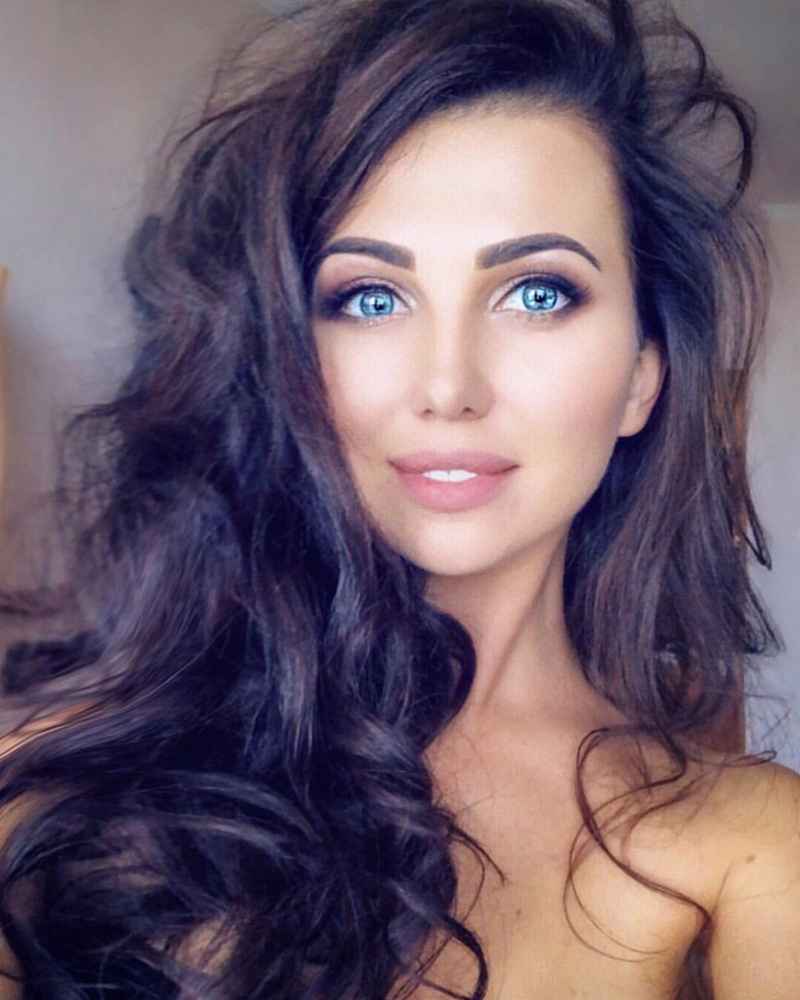 Sienna - independent companion