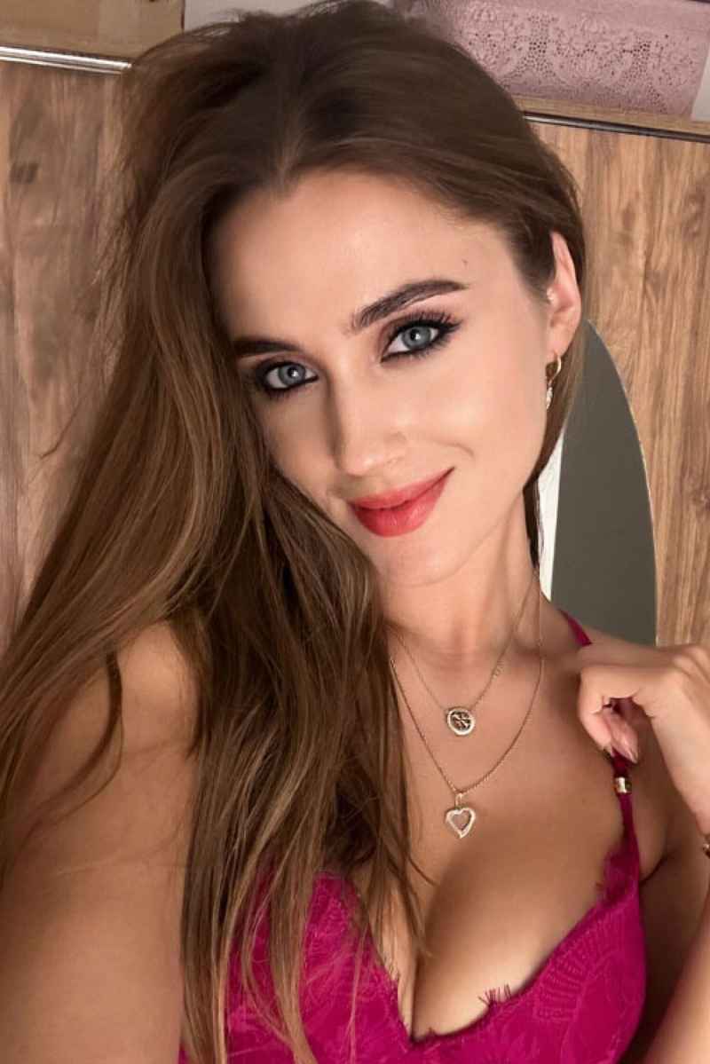 Kerri - touring