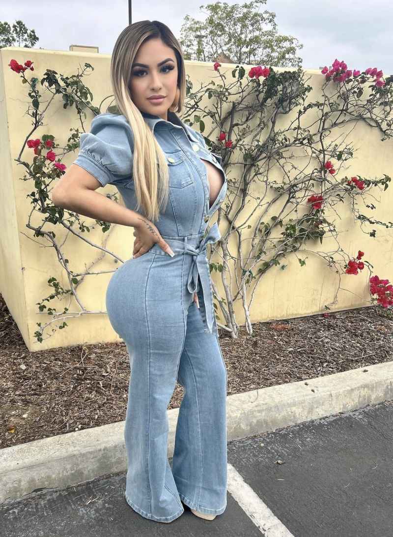 Carolyn - blonde