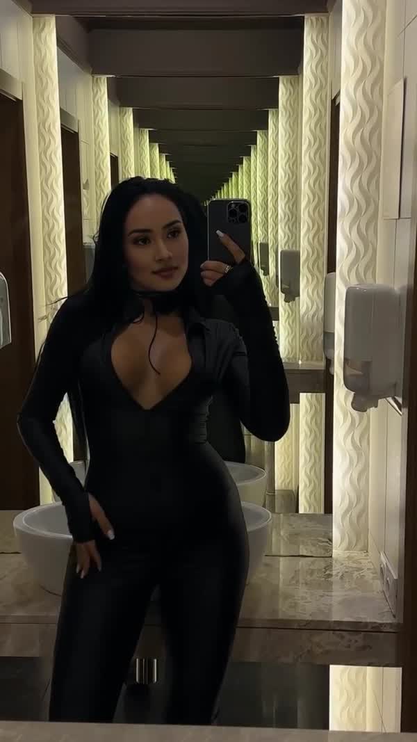 Ada - outcall available
