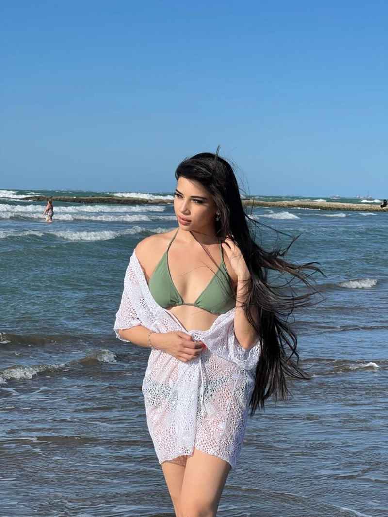 Ophelie - open minded