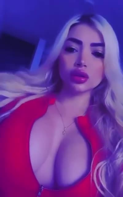 Anaelle - short stay