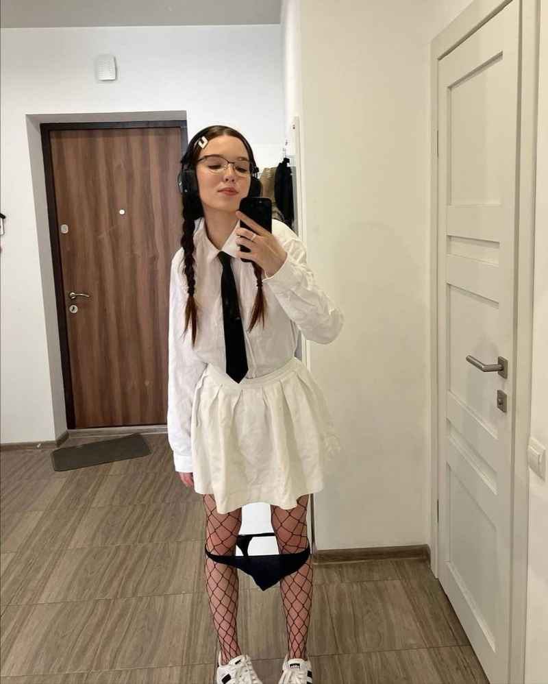 Fleur - brunette