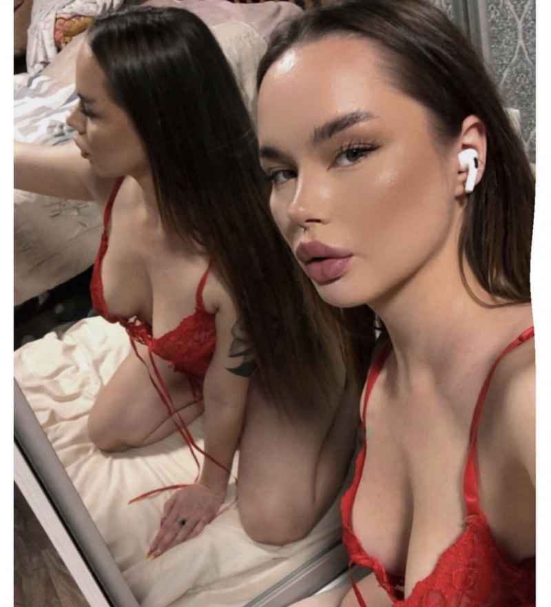 Ines - brunette