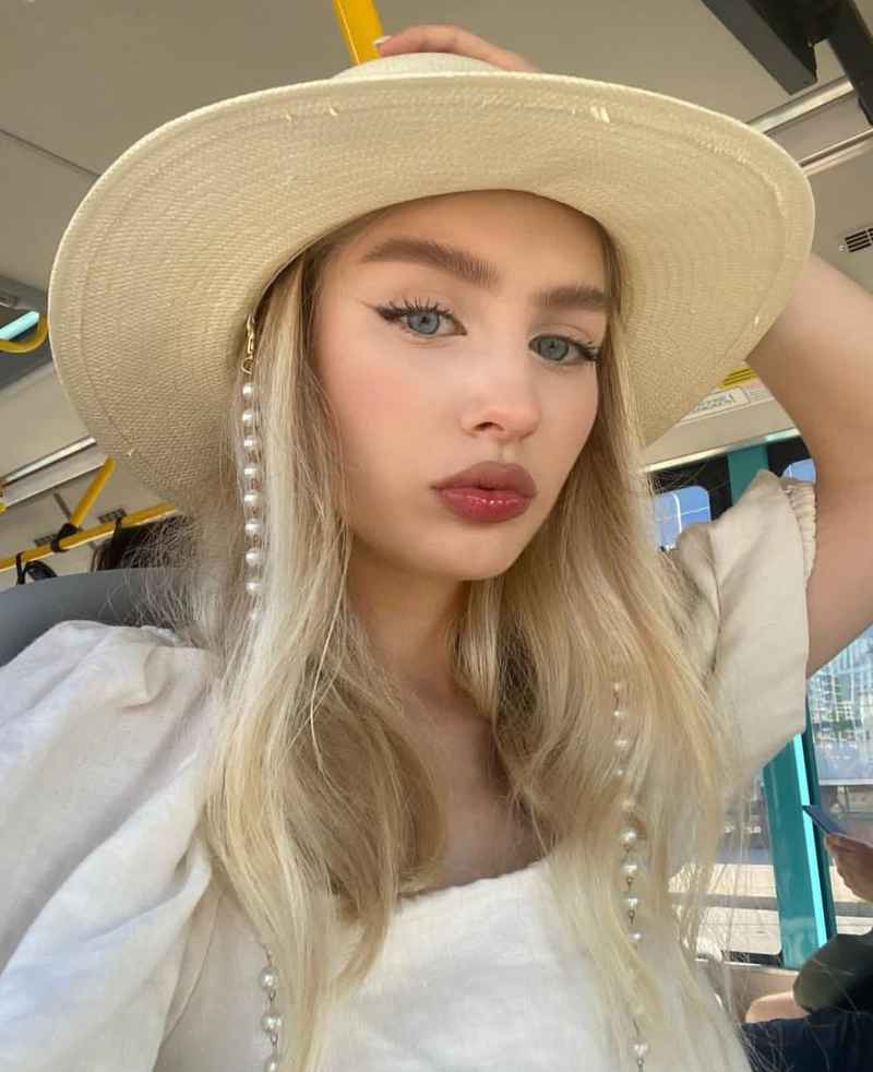 Agathe - high class